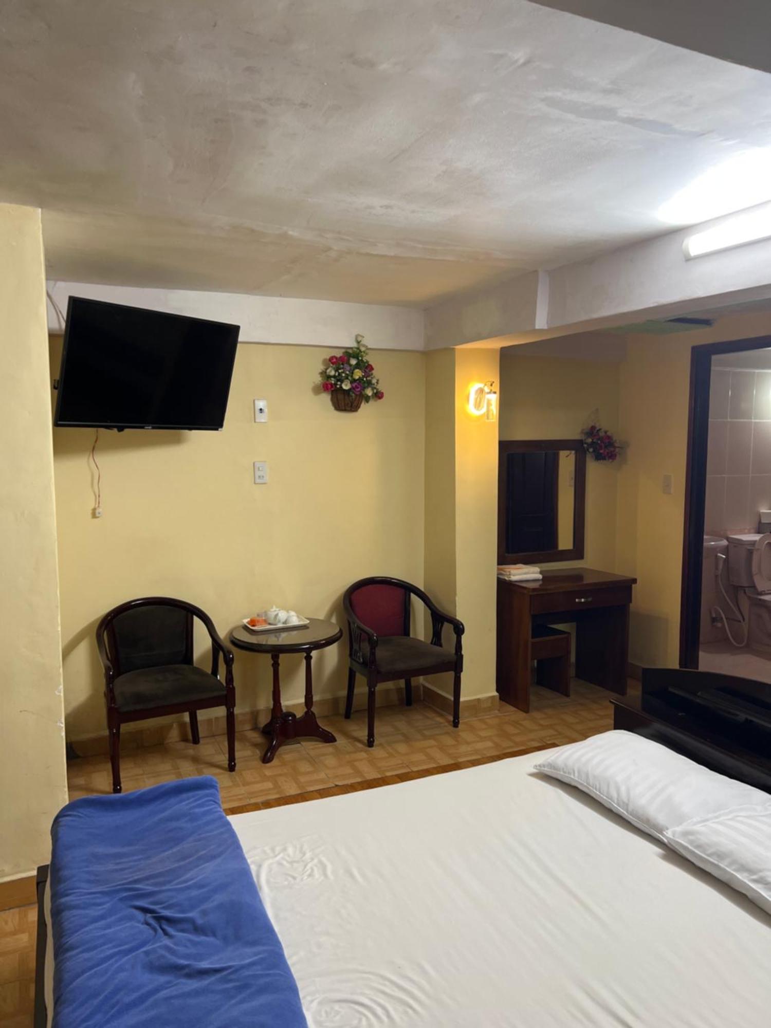Khach San Lan Dai Hotell Dalat Exteriör bild