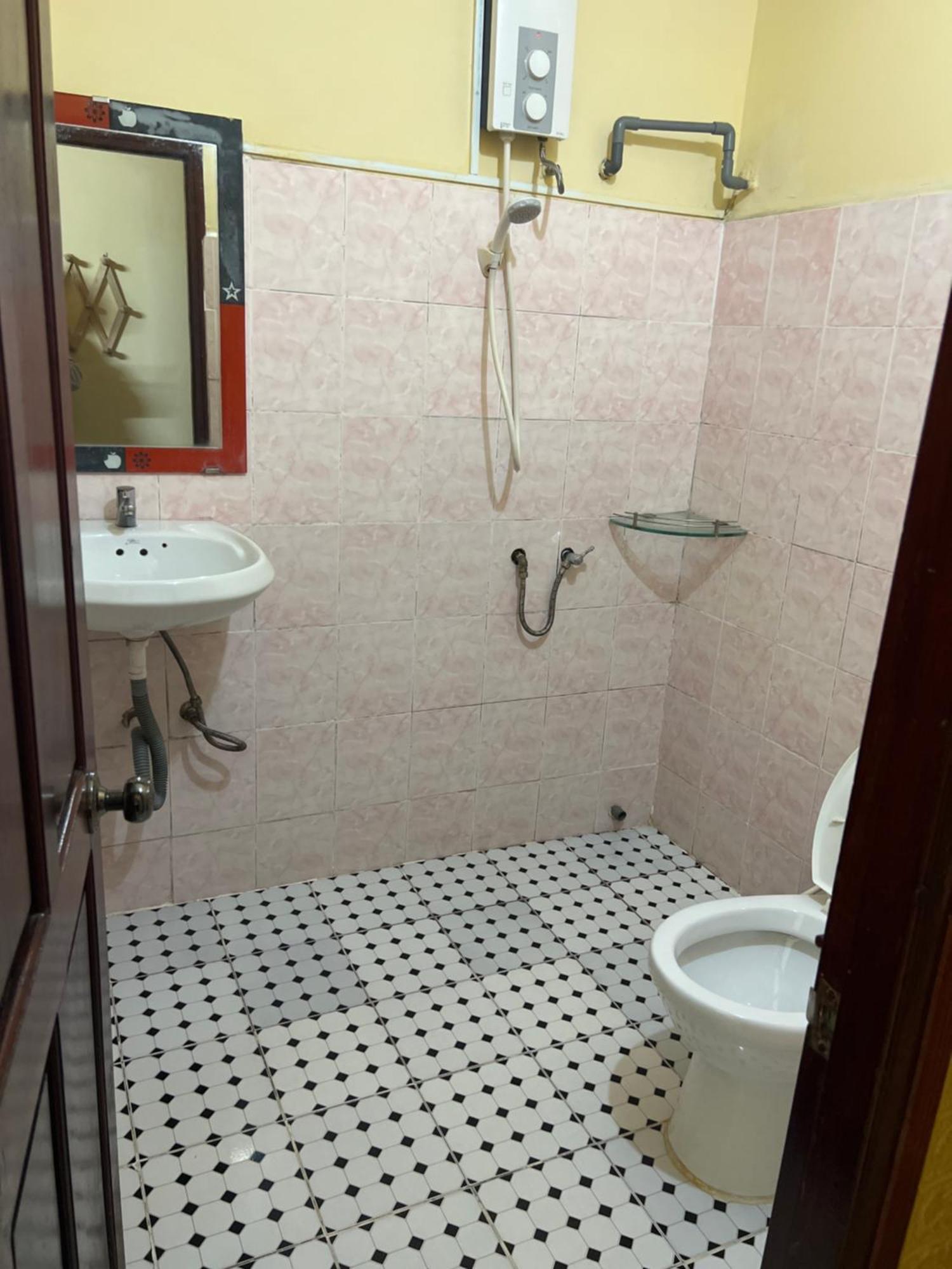 Khach San Lan Dai Hotell Dalat Exteriör bild
