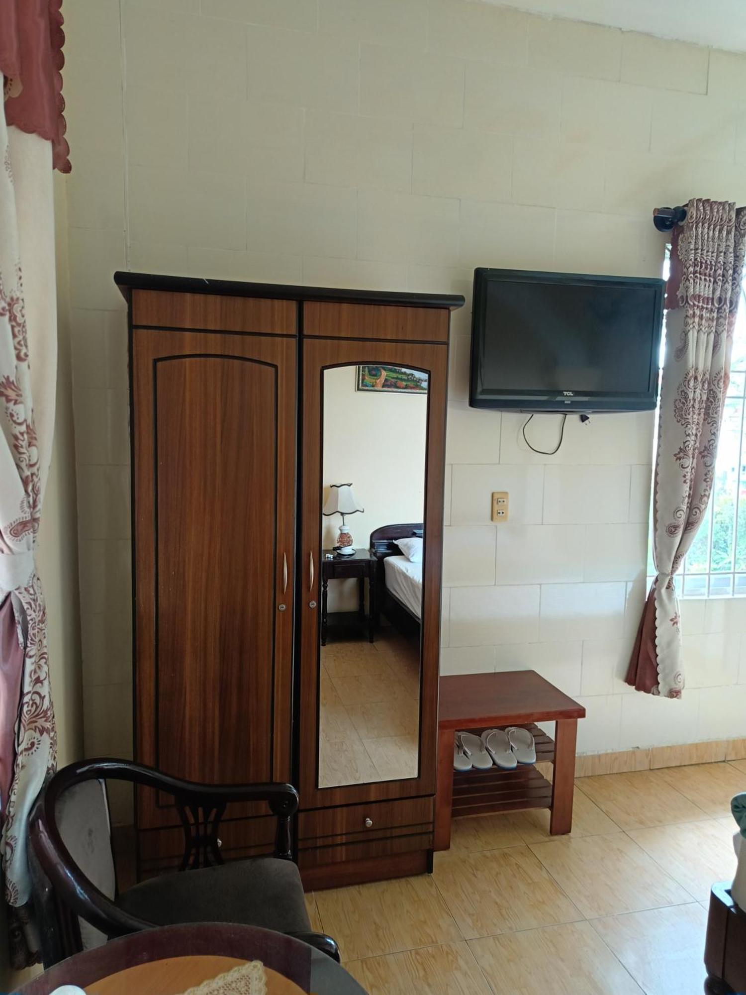 Khach San Lan Dai Hotell Dalat Exteriör bild